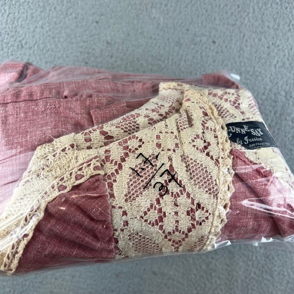 Vintage 1969 Gunne Sax Black Label Pink Lace Renaissance Dress size 7 - Picture 16 of 16